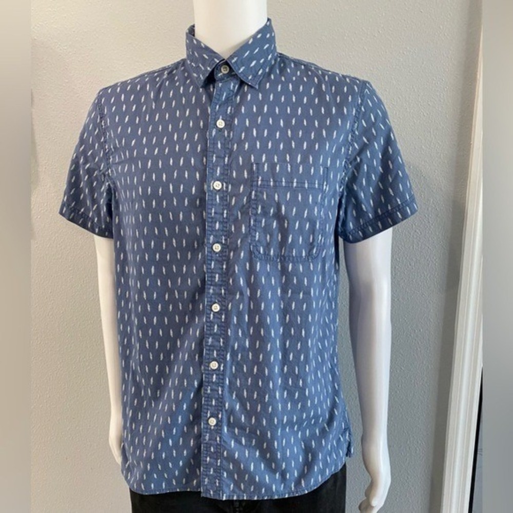 American‎ Eagle Outfitters Blue and White Casual Shirt